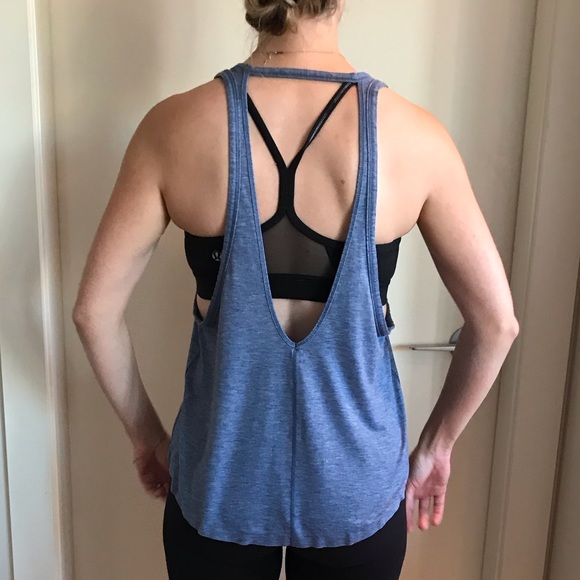 Lululemon workout top - Picture 2 of 3